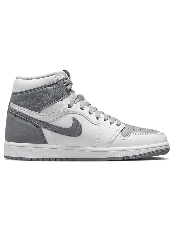 Кроссовки 1 retro high og 'stealth' Air Jordan — изображение 2 из 4, белый
