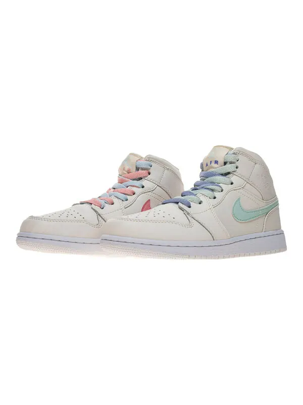 Кроссовки 1 средние Air Jordan — изображение 2 из 4