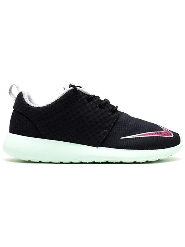 Кроссовки roshe one fb Nike — изображение 2 из 3, черный/розовый