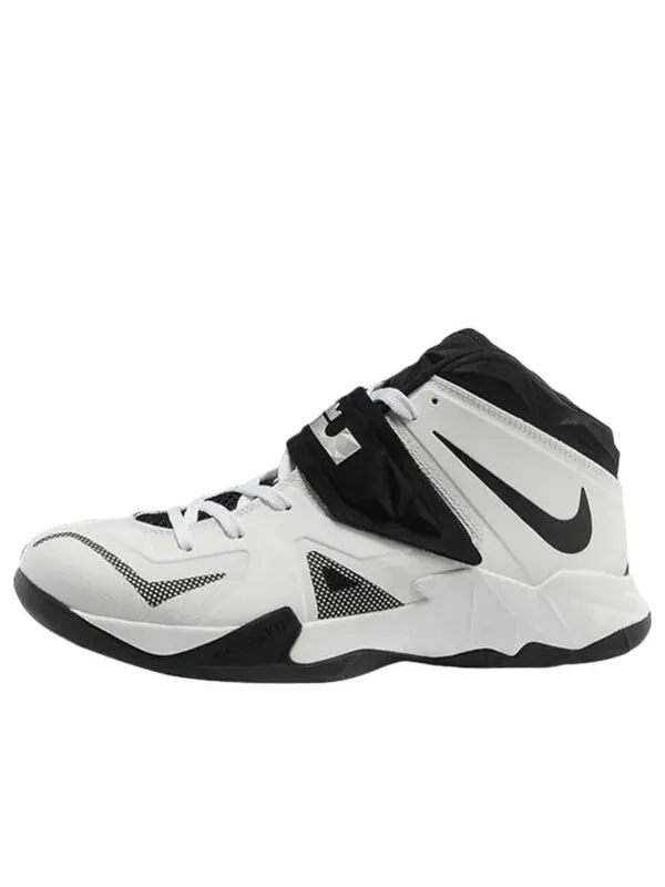 Кроссовки Nike LeBron Zoom Soldier 7 — изображение 1 из 2