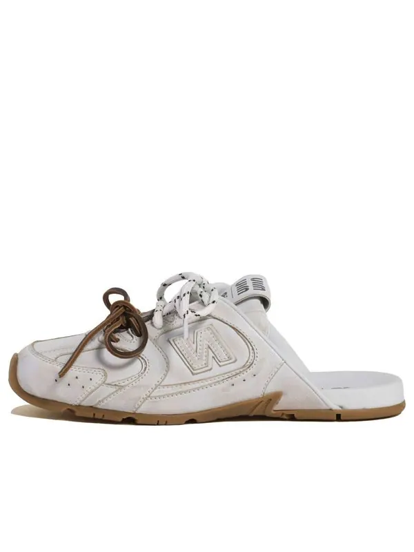 Тапочки x miu miu 530 sl mule 5e333e-3g48-f0009 New Balance — изображение 1 из 1, белый