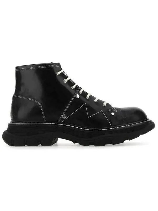 Кроссовки tread lace-up boots 'black' Alexander Mcqueen — изображение 2 из 3, черный