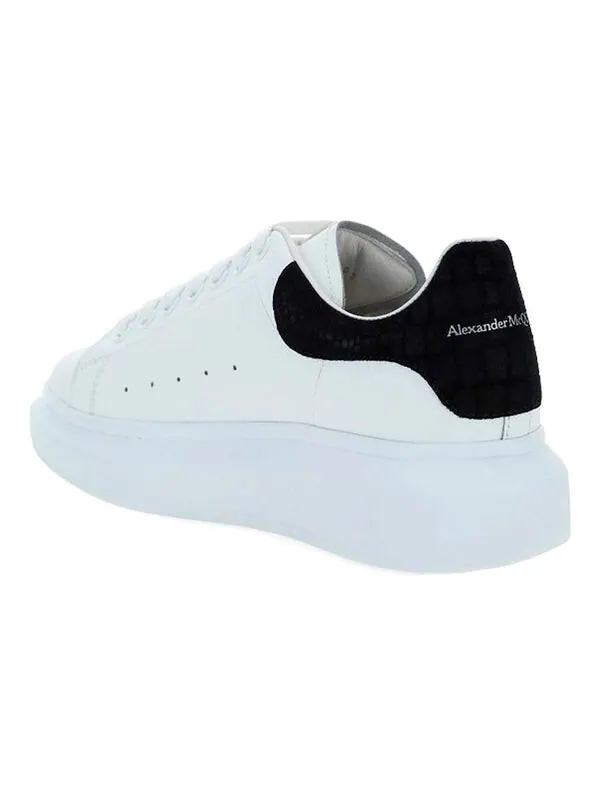 Кроссовки oversized sneaker 'black embossed suede crocodile' Alexander Mcqueen — изображение 3 из 3, белый/черный