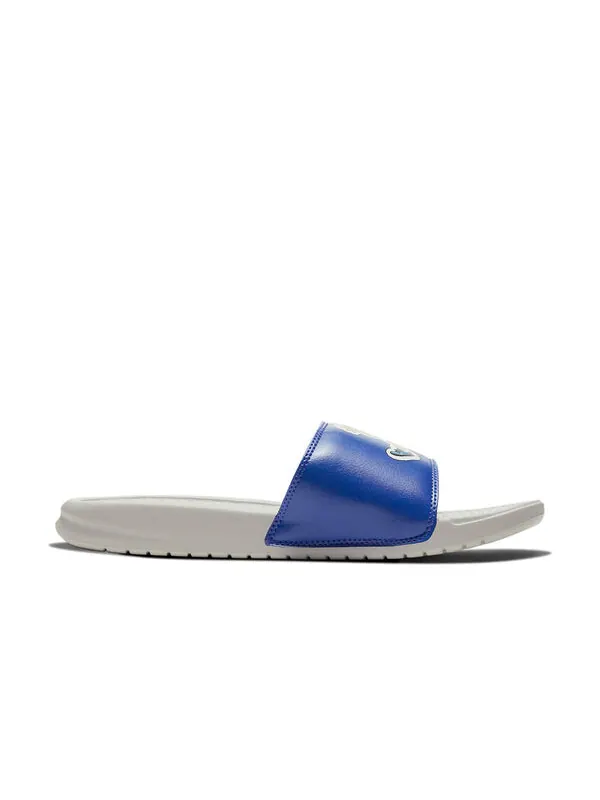 Тапочки benassi jdi print slide 'hiker cartoon - light bone' Nike — изображение 2 из 4, белый/синий