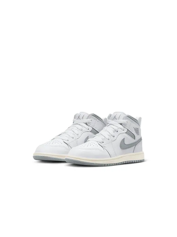 Кроссовки 1 средние Air Jordan — изображение 3 из 4, белый