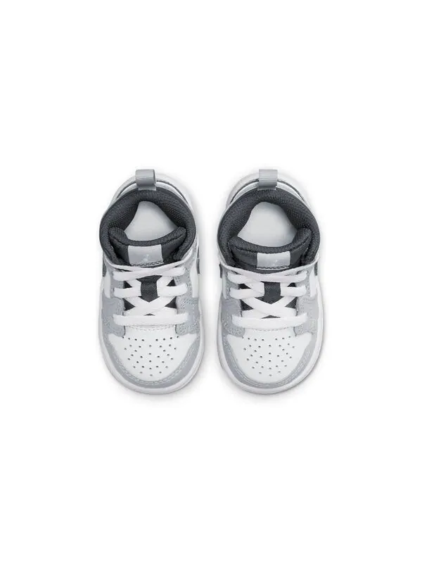 Кроссовки 1 средние Air Jordan — изображение 4 из 4, серый/белый