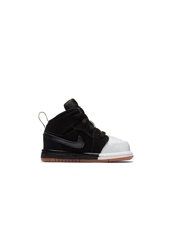 Кроссовки 1 средние Air Jordan — изображение 2 из 3, черный
