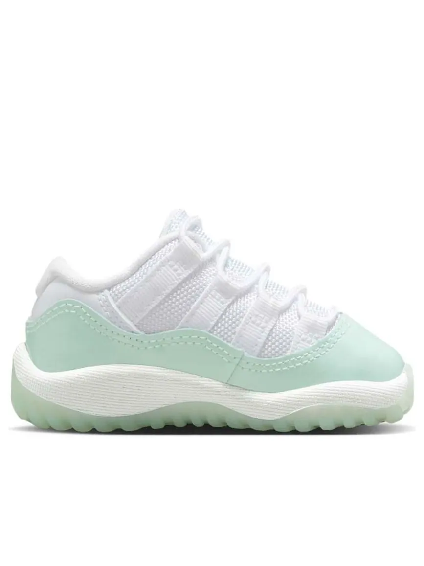 Кроссовки (TD) Air Jordan 11 Retro Low 'Igloo' — изображение 2 из 6, белый