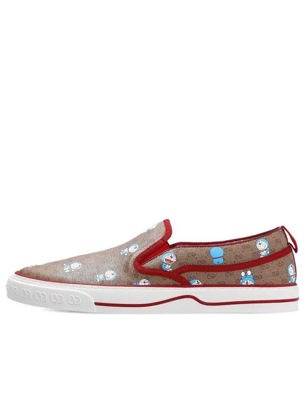 Кроссовки x doraemon gg supreme monogram slip on 'new cherry red' Gucci — изображение 1 из 4, красный/бежевый