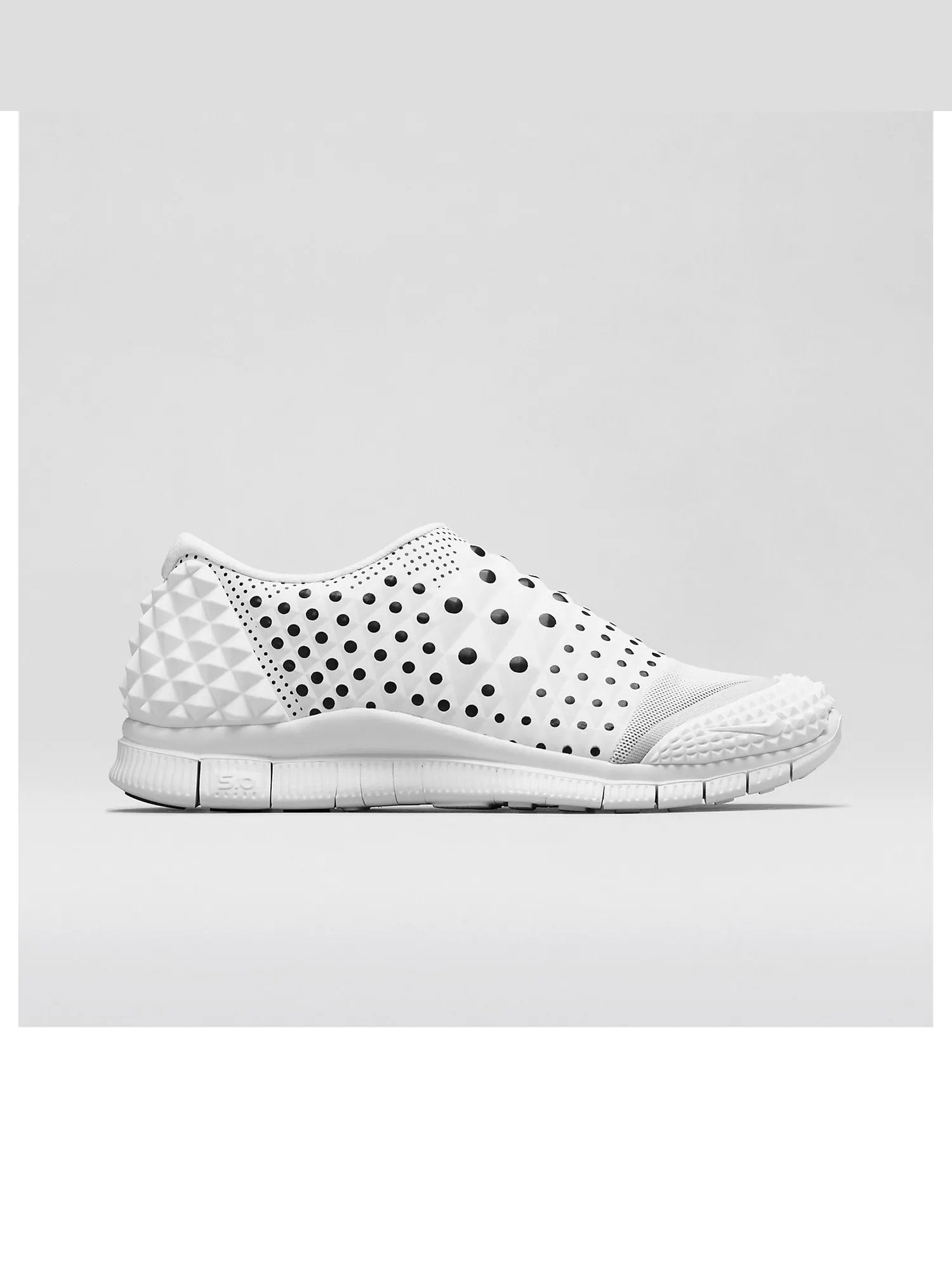 Кроссовки Nike Free Orbit 2 — изображение 1 из 6, белый