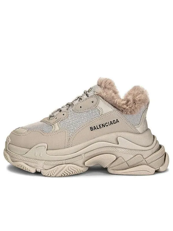 Кроссовки triple s 'fake fur - beige' Balenciaga — изображение 1 из 4, бежевый/черный