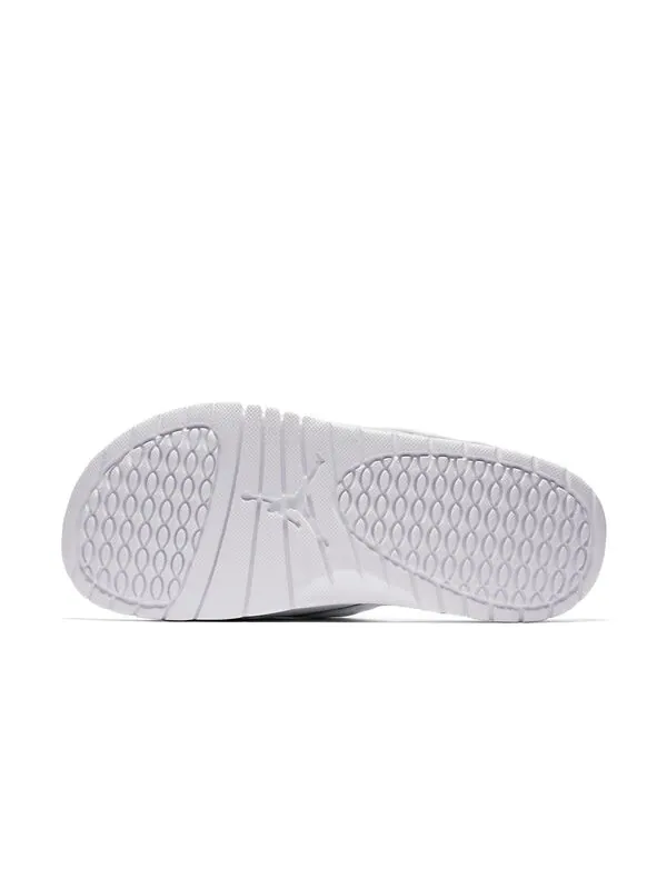 Тапочки hydro 13 slide 'white metallic silver' Air Jordan — изображение 3 из 3, белый