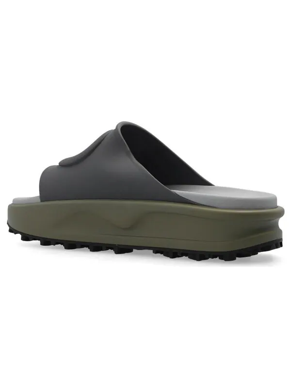 Тапочки interlocking g slide 'dark grey khaki' Gucci — изображение 4 из 4, серый