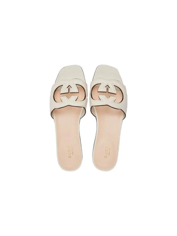 Сандалии interlocking g cut-out slide sandal 'white leather' Gucci — изображение 4 из 4, белый