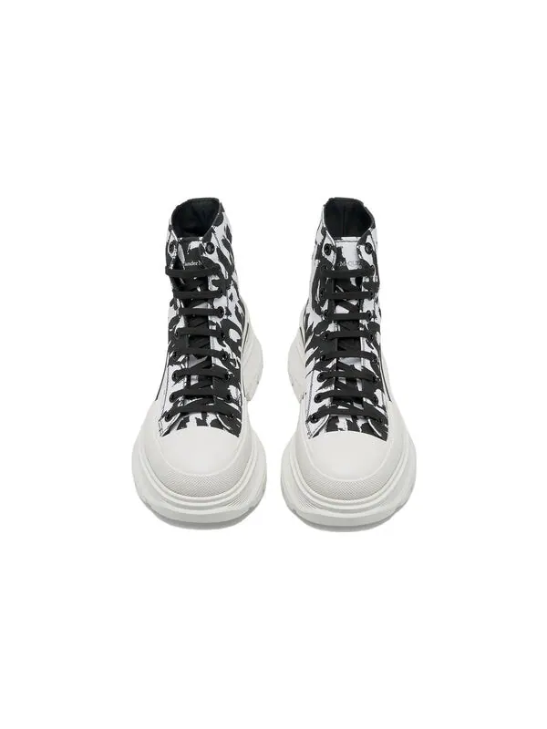 Кроссовки tread slick graffiti boots 'white black cream' Alexander Mcqueen — изображение 2 из 4, белый/черный