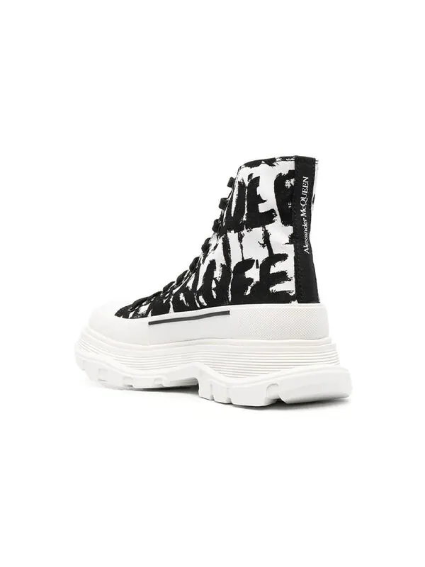 Кроссовки mcqueen graffiti tread slick boots 'white black' Alexander Mcqueen — изображение 4 из 4, белый/черный