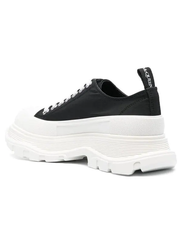 Кроссовки tread slick low lace up graffiti shoes 'white black' Alexander Mcqueen — изображение 4 из 4, белый/черный