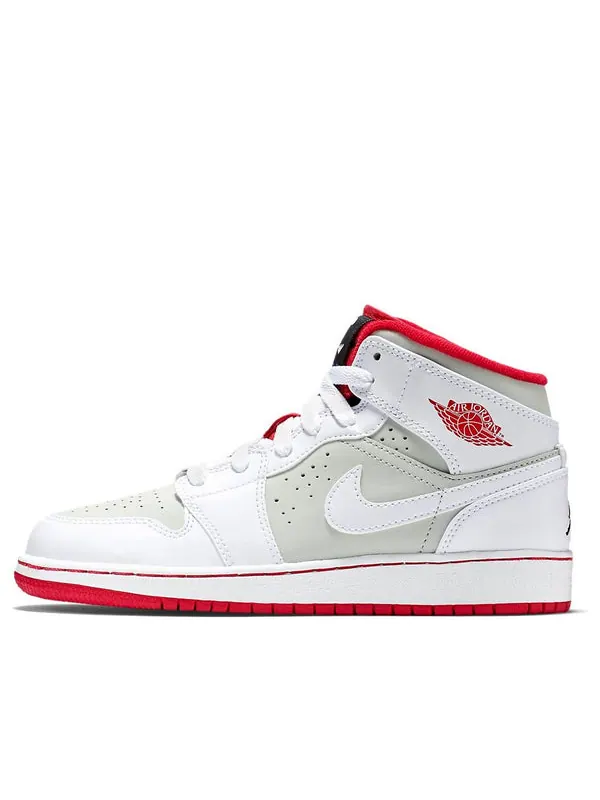 Кроссовки 1 средние Air Jordan — изображение 1 из 4