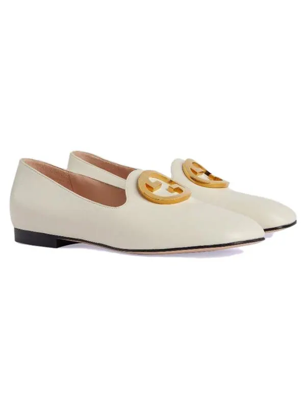 Тапочки logo plaque loafers 'white' Gucci — изображение 3 из 4, белый/золотистый