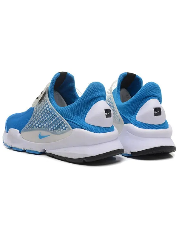 Фрагмент кроссовок x вытачка на носке Nike — изображение 3 из 4, синий/белый