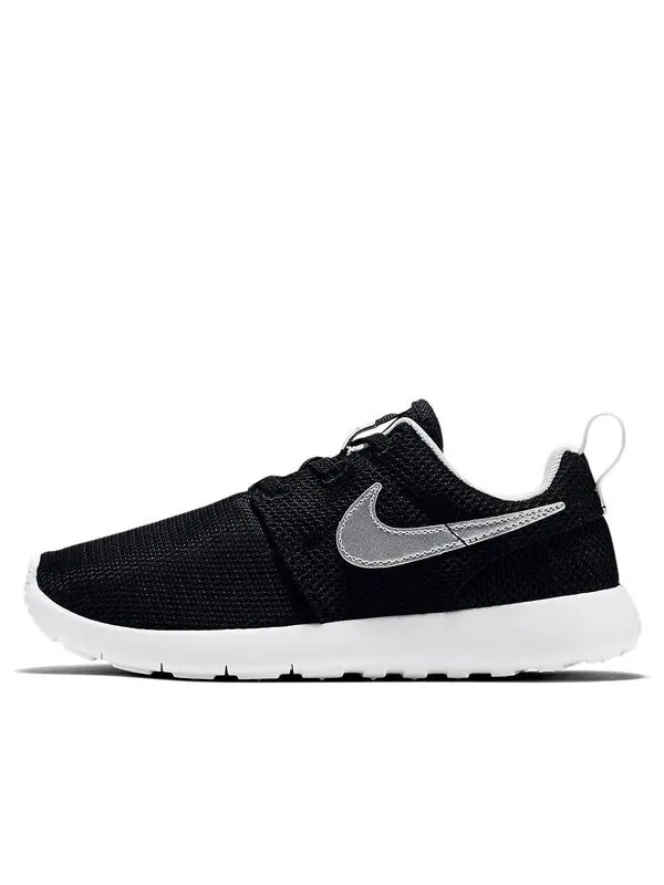 Кроссовки roshe one серебристые Nike — изображение 1 из 3, черный/белый