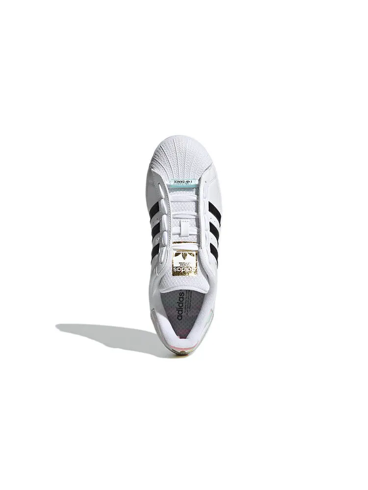Кроссовки женские Adidas Superstar I Love Dance — изображение 5 из 6, белый/черный/зеленый