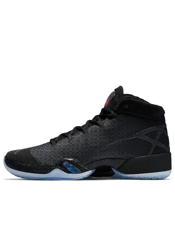 Кроссовки 30 Air Jordan — изображение 1 из 4, черный/-черный-белый