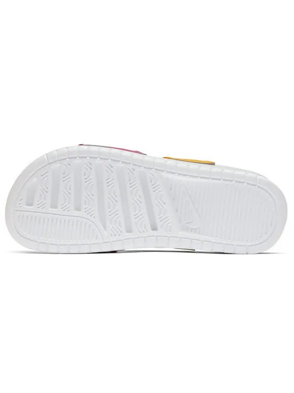 Тапочки benassi duo ultra slide 'metallic summit white' Nike — изображение 4 из 4, желтый/розовый