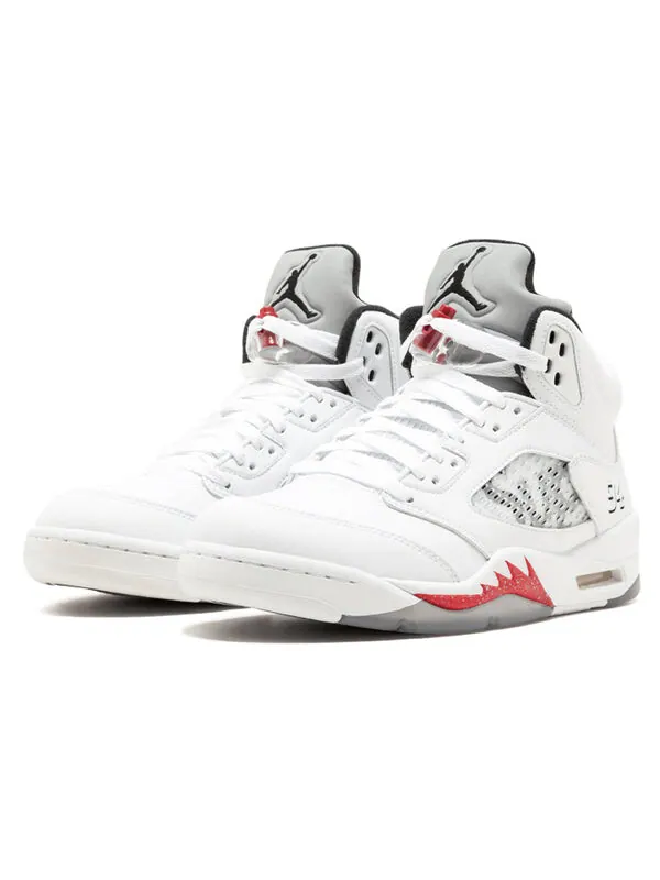 Кроссовки supreme x 5 ретро Air Jordan — изображение 4 из 4, белый