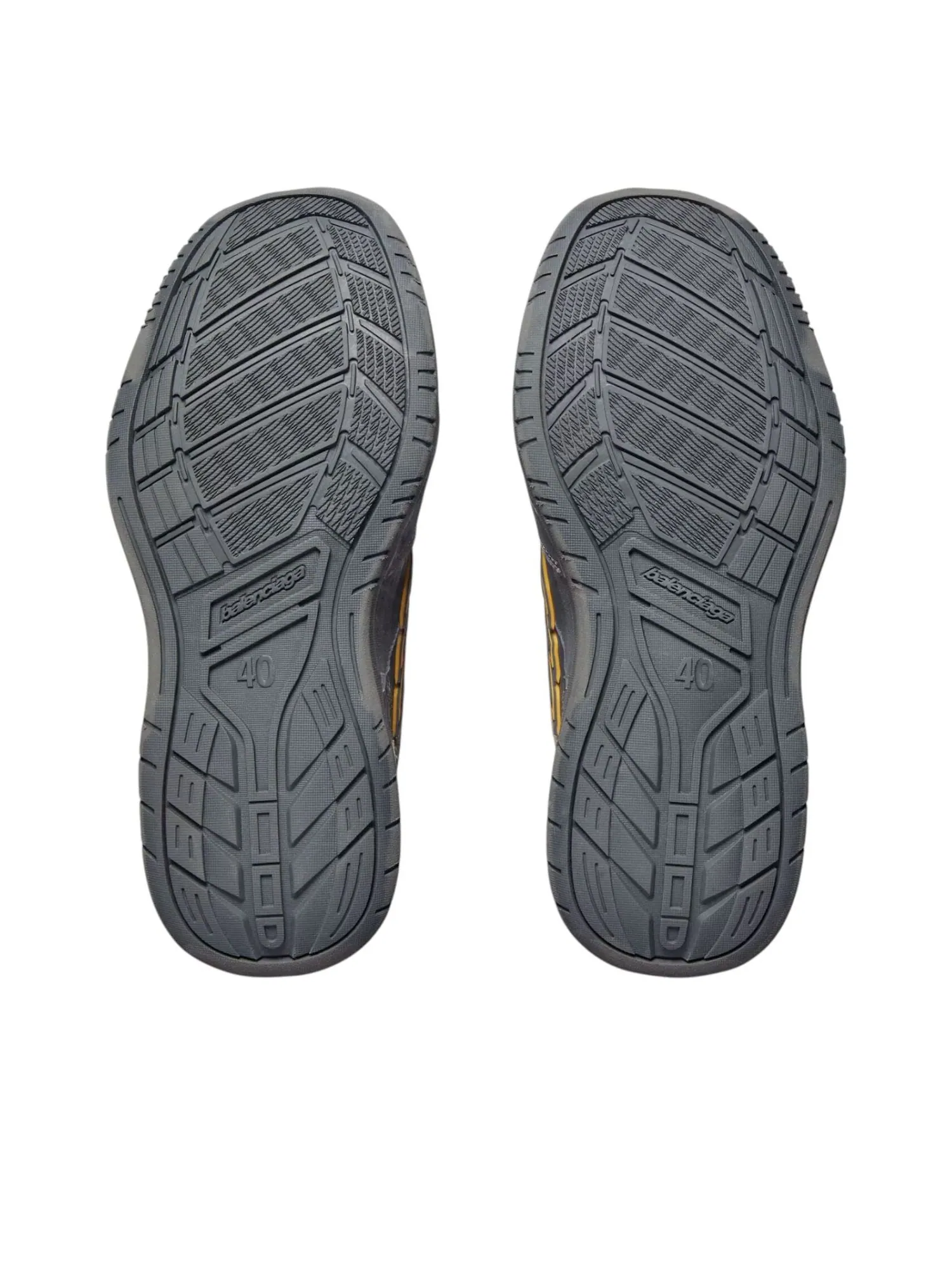 Balenciaga Hamptons Worn-out 'Grey Yellow' — изображение 5 из 6, серый/желтый