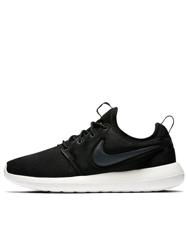 Кроссовки роше два Nike — изображение 1 из 4, черный