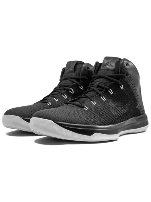 Кроссовки 31 Air Jordan — изображение 2 из 4, черный