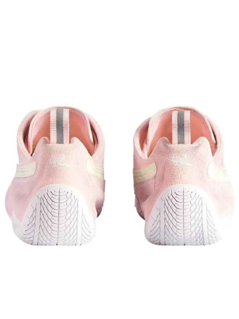 Кроссовки Balenciaga x Puma Speedcat Suede 'Distressed Pink White' — изображение 5 из 7, розовый
