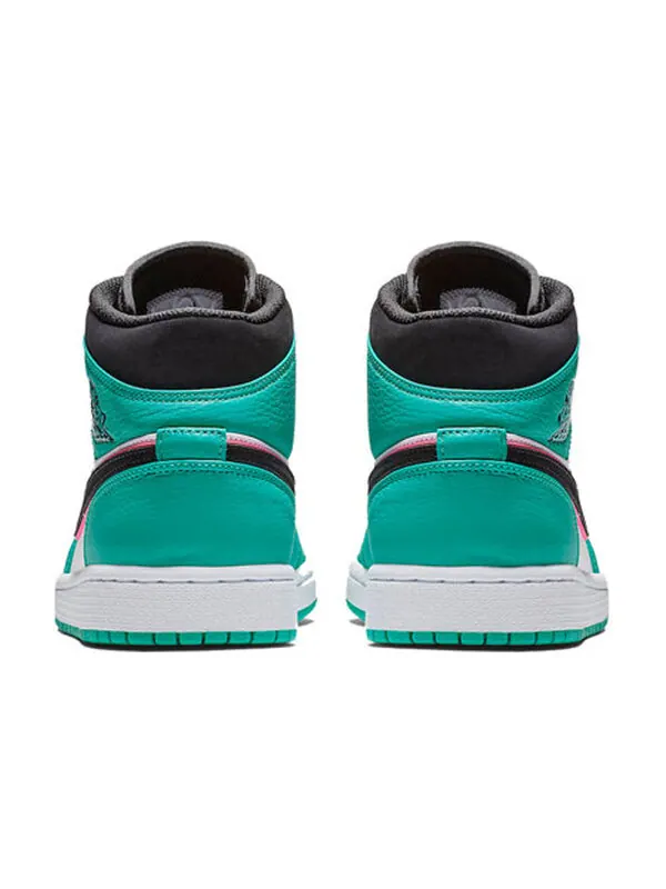 Кроссовки 1 средний размер Air Jordan — изображение 4 из 4