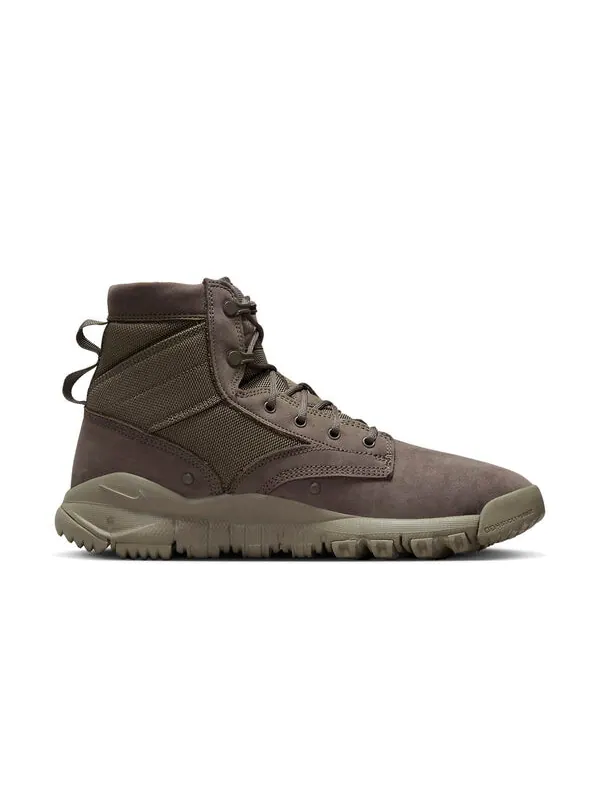 Кроссовки sfb 6' leather boot 'dark mushroom' Nike — изображение 2 из 4, таупэ