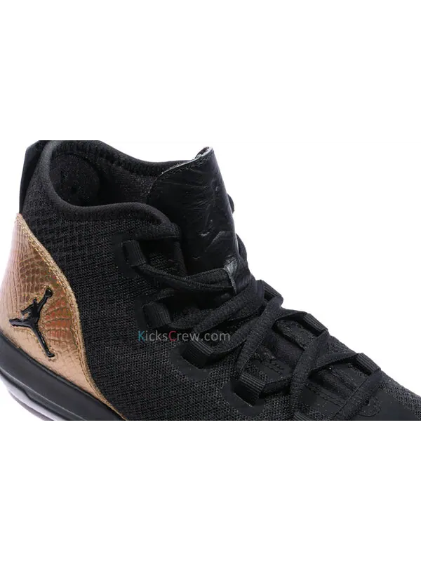 Кроссовки показывают q54 Air Jordan — изображение 3 из 4, черный/белый-золотистый