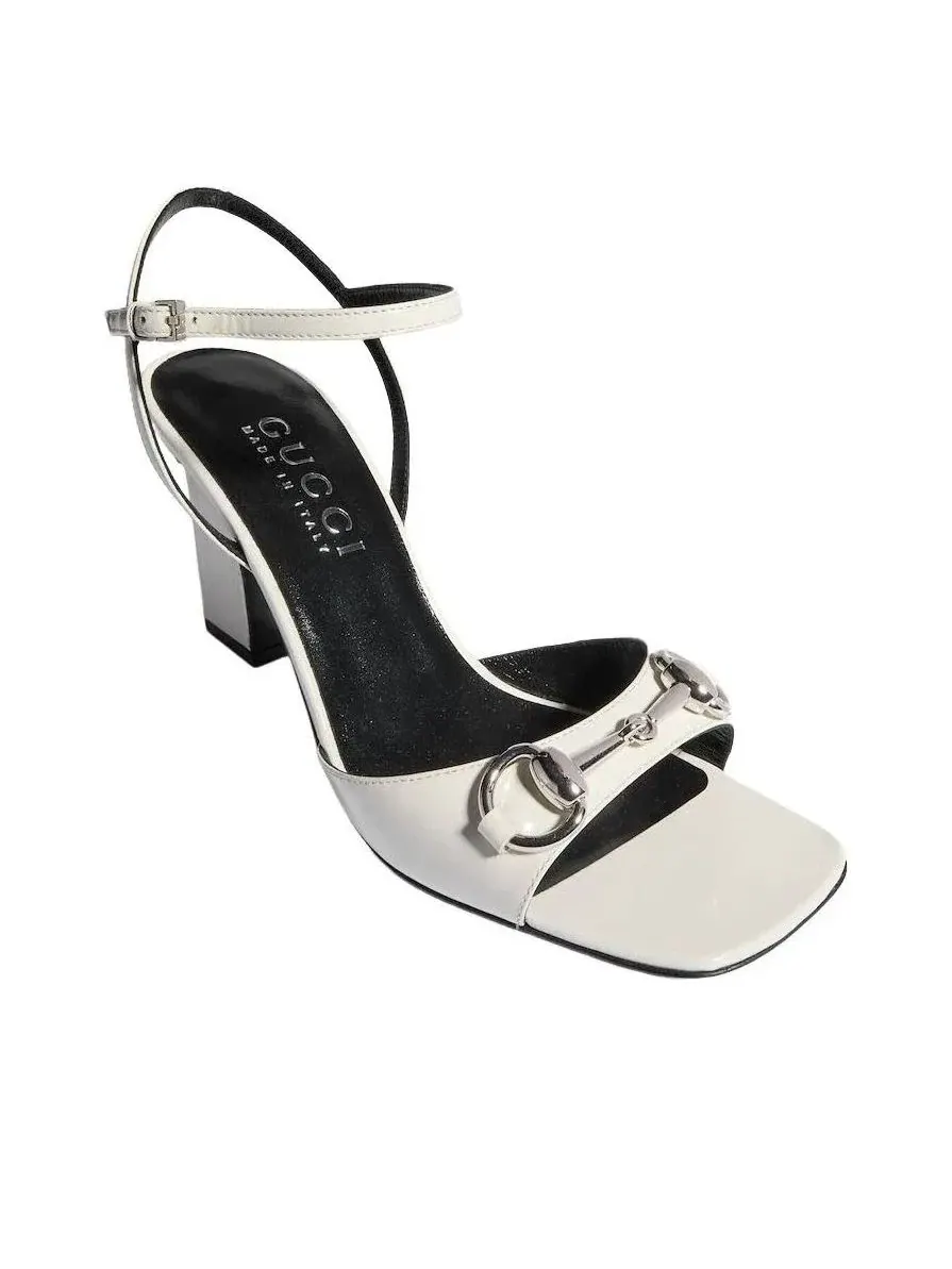 Женские босоножки-слайды на каблуке с открытым носком Gucci Signora Sandal — изображение 2 из 5, белый
