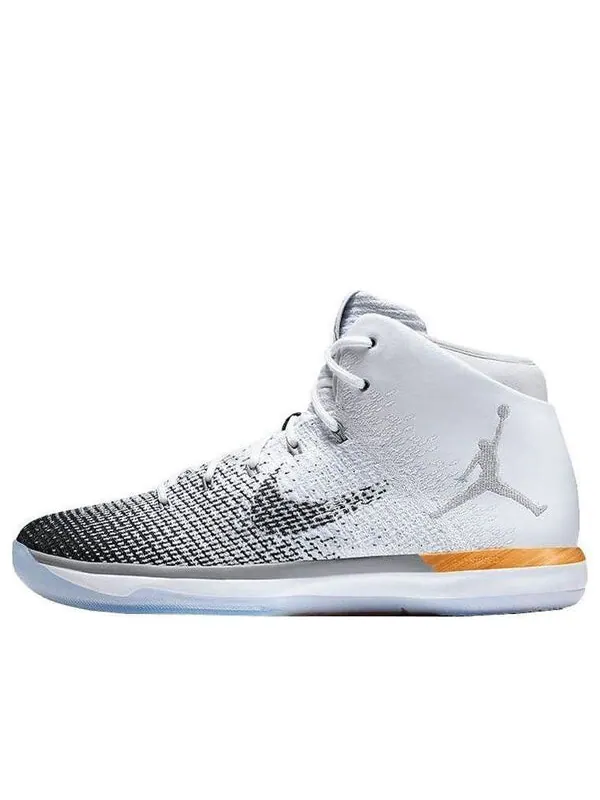 Кроссовки 31 Air Jordan — изображение 1 из 4, белый/черный/золотистый