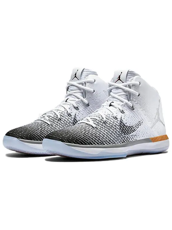 Кроссовки 31 Air Jordan — изображение 2 из 4, белый/черный/золотистый