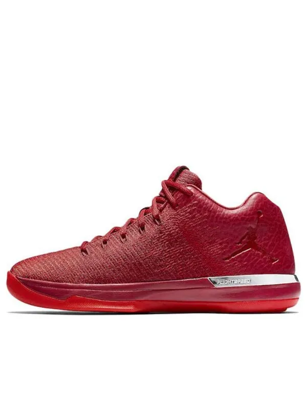 Кроссовки xxxi низкие Air Jordan — изображение 1 из 4, красный