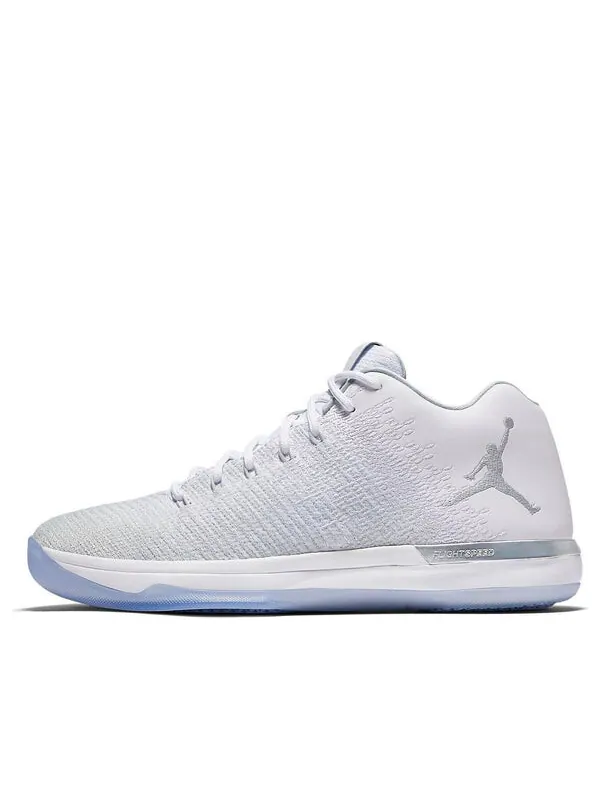 Кроссовки 31 низкие Air Jordan — изображение 1 из 4