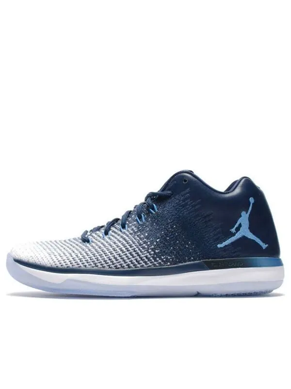 Кроссовки 31 низкие Air Jordan — изображение 1 из 4, темно-синий/белый
