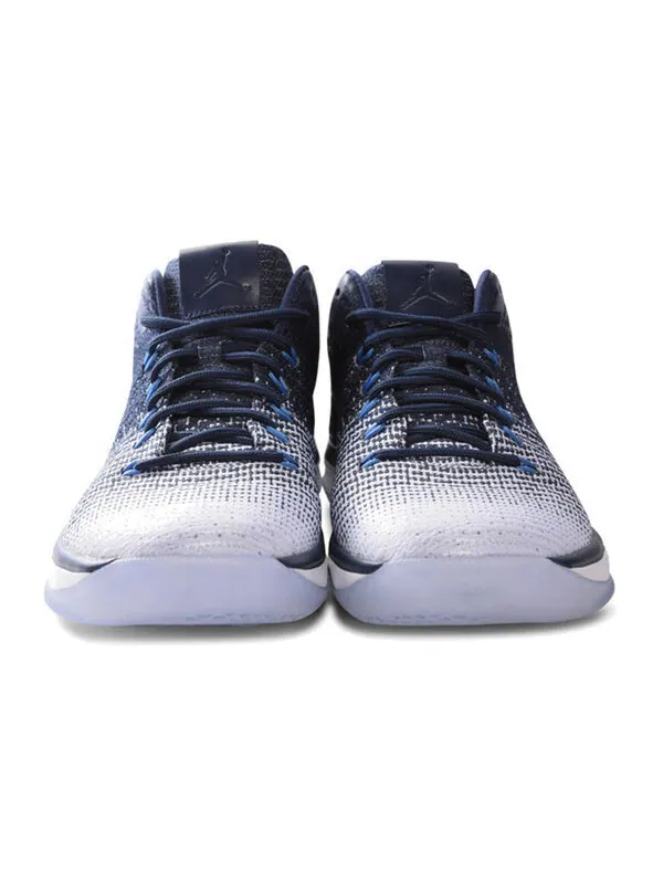 Кроссовки 31 низкие Air Jordan — изображение 2 из 4, темно-синий/белый
