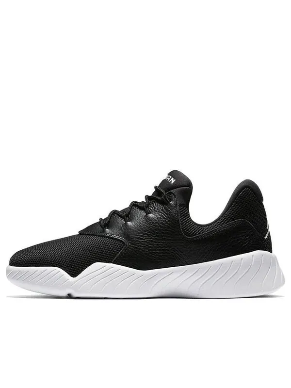 Кроссовки 23 низкие Air Jordan — изображение 1 из 4, белый