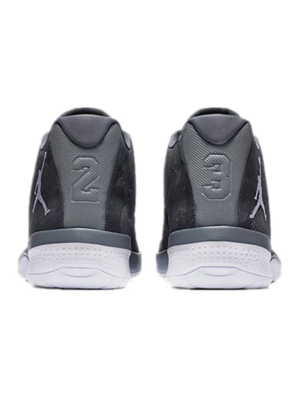 Кроссовки b.fly x Air Jordan — изображение 4 из 4, серый