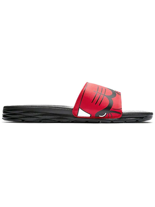Тапочки nba x benassi 'bulls' Nike — изображение 2 из 4, красный/белый-черный