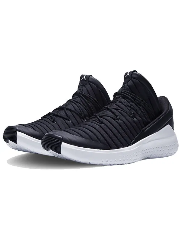 Кроссовки flight luxe Air Jordan — изображение 3 из 4, черный/белый
