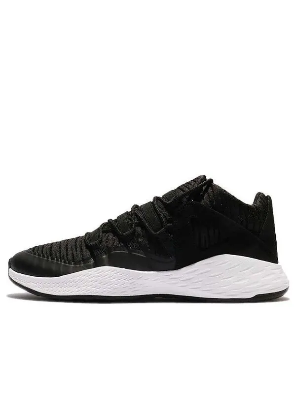 Кроссовки формула 23 низкие Air Jordan — изображение 1 из 4, черный/белый