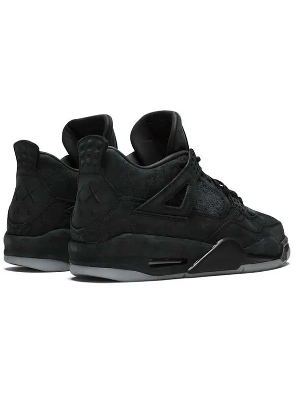 Кроссовки 4 ретро x kaws Air Jordan — изображение 4 из 4, черный/черный