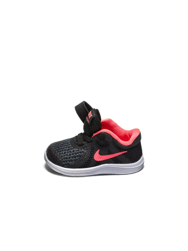 Революция кроссовок 4 Nike — изображение 3 из 4, черный/красный